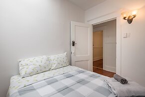 Beautiful 6BR Apt Near Olympic Stadium