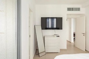Luxury 3BR 32 Floor SeaView