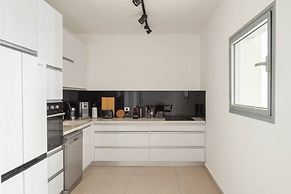Luxury 3BR 32 Floor SeaView