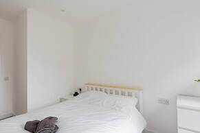 Beautiful 2-bed Apartment in Wembley