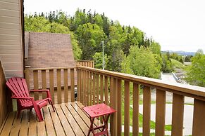 Middle Brook Cottages & Chalets