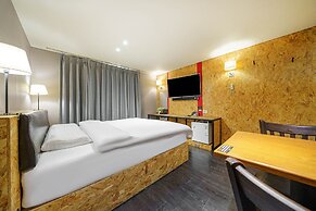 26 HOTEL