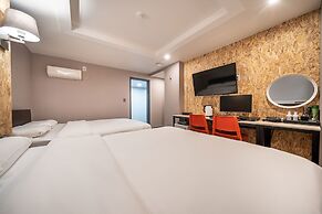 26 HOTEL