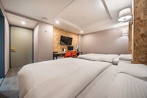 26 HOTEL