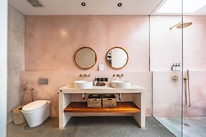 Botanique Villa & Studio