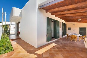 2753 Villa Evelin by Barbarhouse