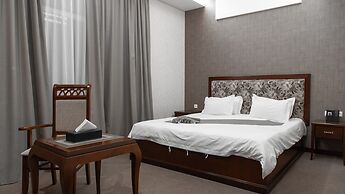 Charos Deluxe Resort