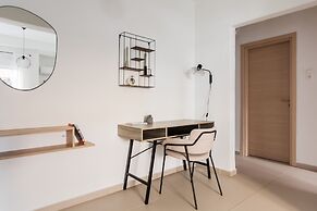 Groovy 2BR Apartment in Koukaki