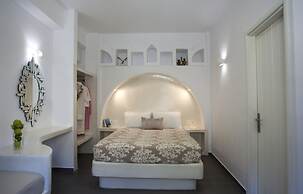 TheArtemis - Perissa Hotel
