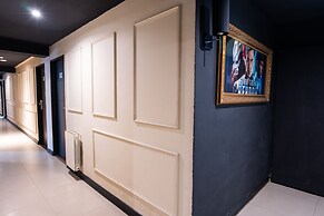 American Suites