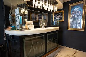 American Suites