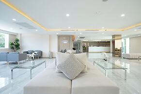 Oriole Residence