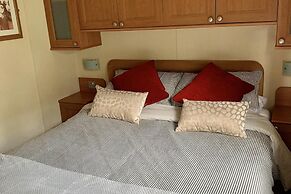 Static Caravan 2 Bedrooms - Sleeps 4