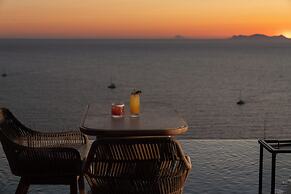 Santo Mine Oia Suites