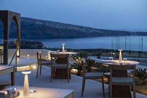 Santo Mine Oia Suites