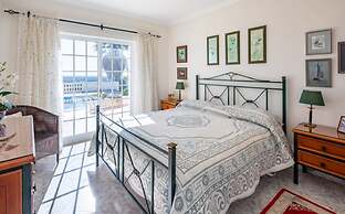 Beautiful 3-bed Villa in Faro Spool & Seaview