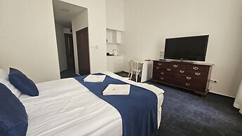 OPERA16 Guestrooms