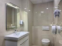 OPERA16 Guestrooms