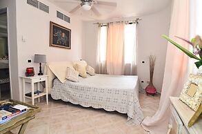 Beach Front Apartment No01