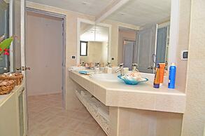 Beach Front Apartment No01