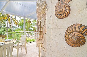 Beach Front Apartment No01