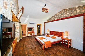 2 Bedroom Private Villa With Infinity Pool and Sea View