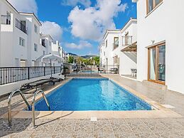 Sanders White Mountains - Adorable Villa With Pool