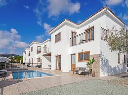 Sanders White Mountains - Adorable Villa With Pool