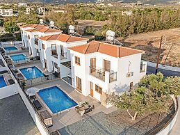Sanders White Mountains - Adorable Villa With Pool