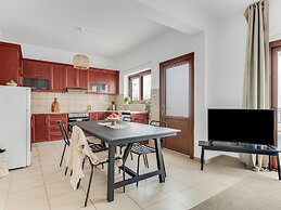 Sanders White Mountains - Adorable Villa With Pool