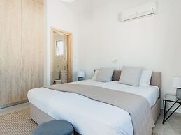 Sanders White Mountains - Popular Villa With Pool