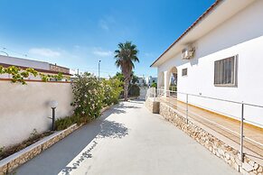 2725 Villa Beatrice by Barbarhouse