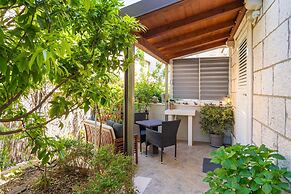 Apartments & Room Frane