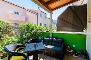 Apartments & Room Frane