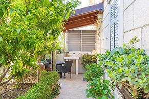 Apartments & Room Frane
