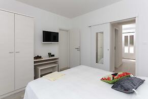 Apartments Posta