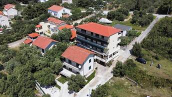 Apartments Dalmatin