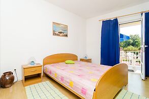 Apartments Villa Molunat 1