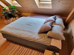 Cottage Happiness With Sauna and Natural Pool