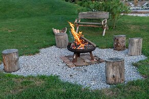 Cottage Happiness With Sauna and Natural Pool