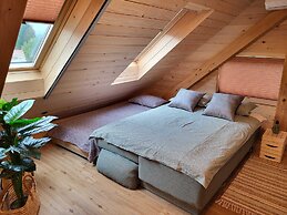 Cottage Happiness With Sauna and Natural Pool