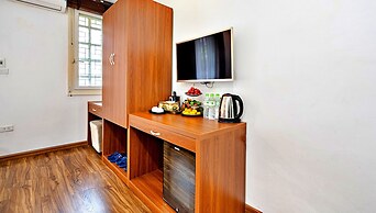 S79 Ami Hotel