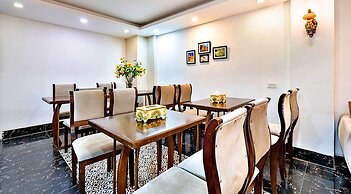 S79 Ami Hotel