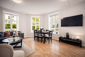 Rosen Apartment