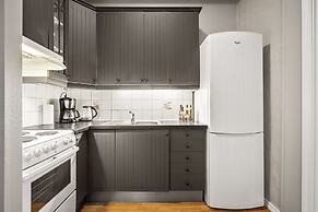 Rosen Apartment