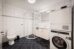 Rosen Apartment