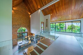 Villa Satiya
