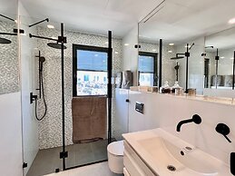 High End & City View by FeelHome
