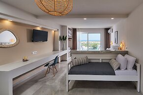 Mila Malia Suites