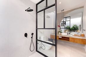 Baliwood Residence Villas by BREIG